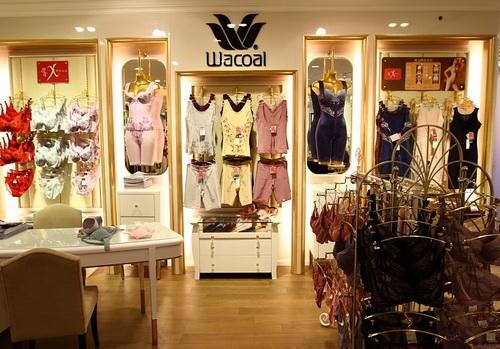 華歌爾官方旗艦店：與迪桑特合作 打造高品質運動內(nèi)衣