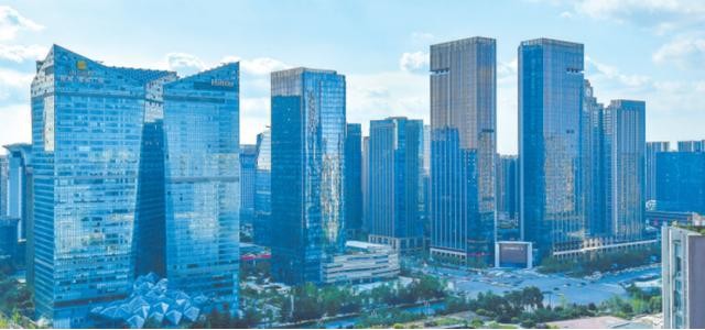 奢侈品牌的持續(xù)布局，顯示了對成都消費(fèi)市場的信心