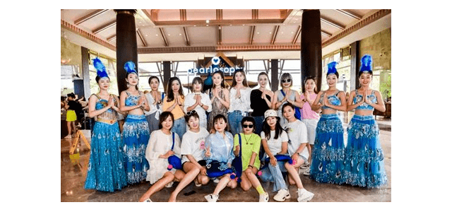 真珠美學(xué)婷姐帶領(lǐng)真珠女孩齊聚西雙版納，展現(xiàn)民族品牌責(zé)任