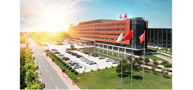 驅(qū)動(dòng)創(chuàng)新未來(lái)，中國(guó)一汽以自力更生站在變革浪潮的頂端。